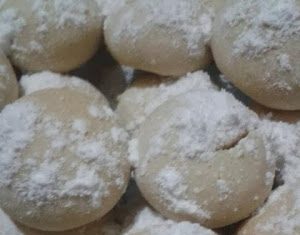 TEREYAĞLI NİŞASTALI KURABİYE