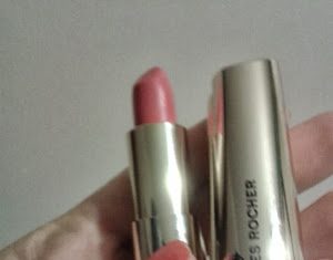 Yves Rocher Grand Rouge Serisinden 12.Rose Eclatant Rujum