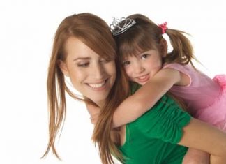 Çalışan annelerin çocukları şanslı mı şanssız mıdır?