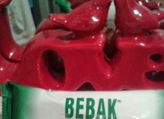 Bebak makyaj temizleme mendili vazgeçemediklerimden..