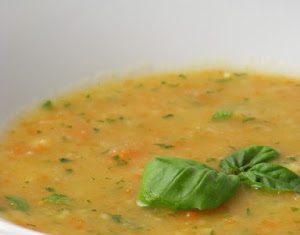 Sebzeli yaz çorbası