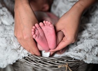 TÜP BEBEK VE AŞILAMA ARASINDAKİ FARK newborn baby