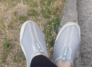 Gri ve rahat casual ayakkabılar