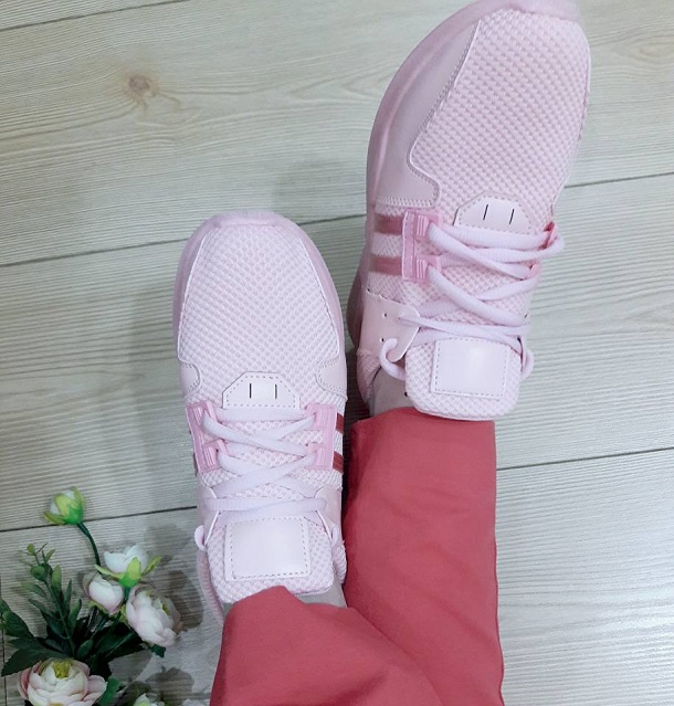 pembe sneaker, pembe spor ayakkabı