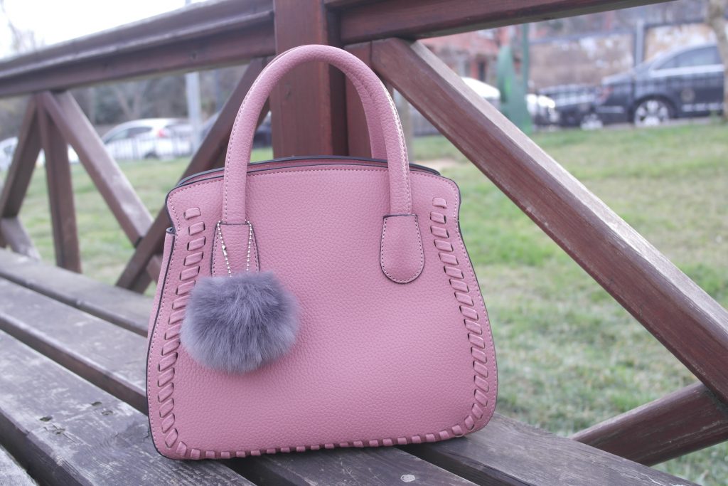 Ponponlu çanta, pembe çanta, gamiss çanta modelleri
