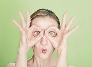 Yaşlanma Karşıtı Serum Serisi Dermaceutic Activ Retinol cilt bakımı