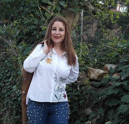 çiçekli beyaz büyük beden gömlek