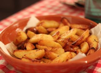 Kajun Baharatlı Patates Çeşnisi ile fırında patates tarifi