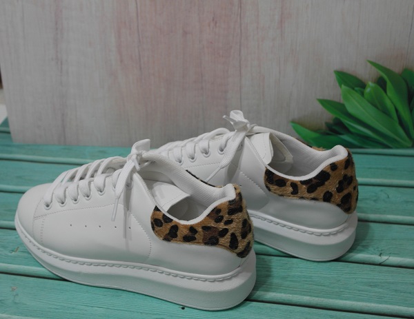 leopar desenli sneaker