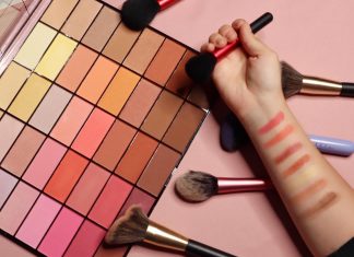 Bakımlı ve Sağlıklı Bir Görünümün Sırrı: Allık Allık,makeup, blush