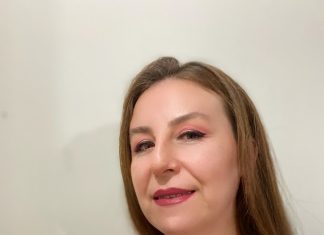 En şık aksesuar modelleri Şeker Aksesuar’da kolye taşlı bileklik